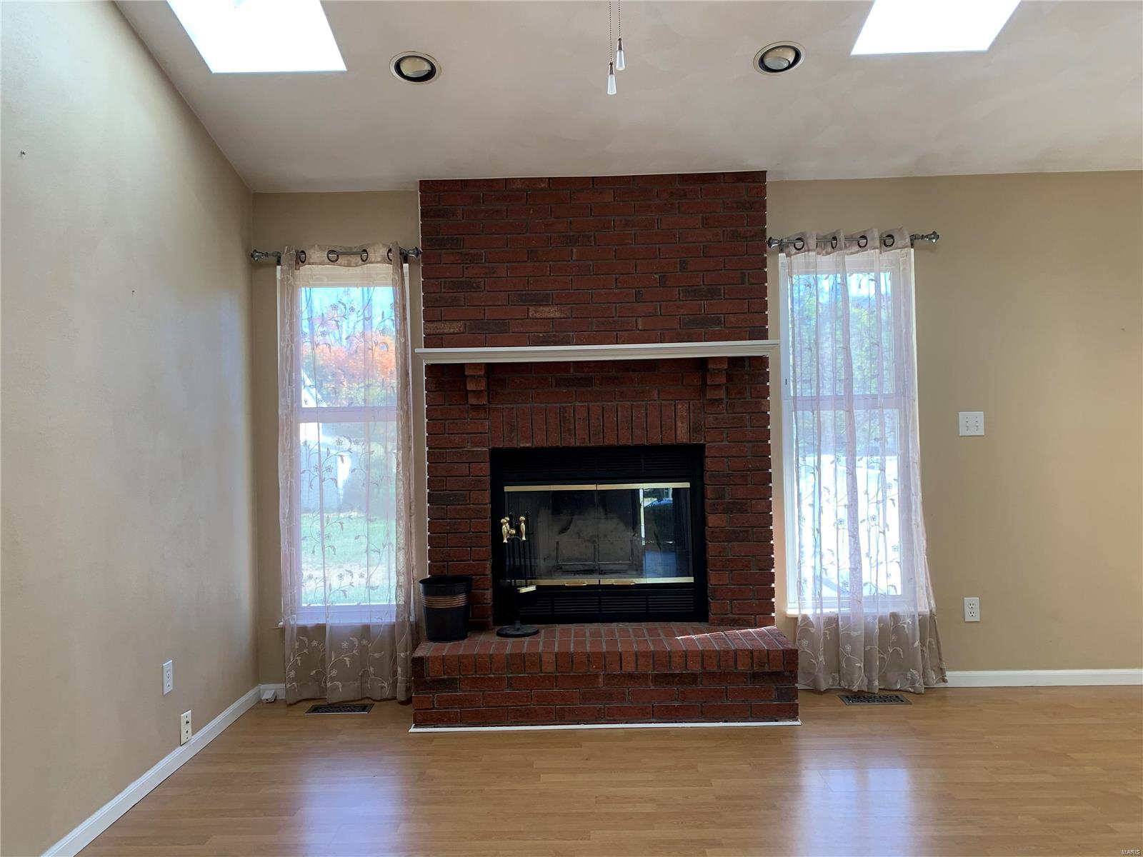 704 South Library Street Waterloo, IL 62298 - Photo 6 of 25
