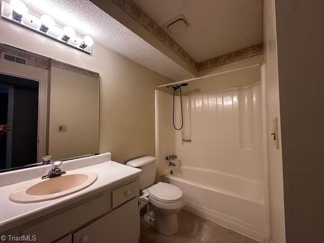 5611 Hornaday Road, Unit L Greensboro, NC 27409 - Photo 6 of 19