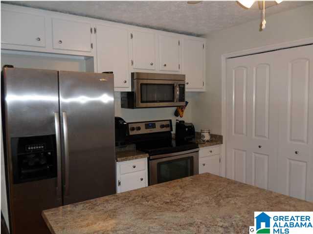2084 Mayfield Road Warrior, AL 35180 - Photo 4 of 31