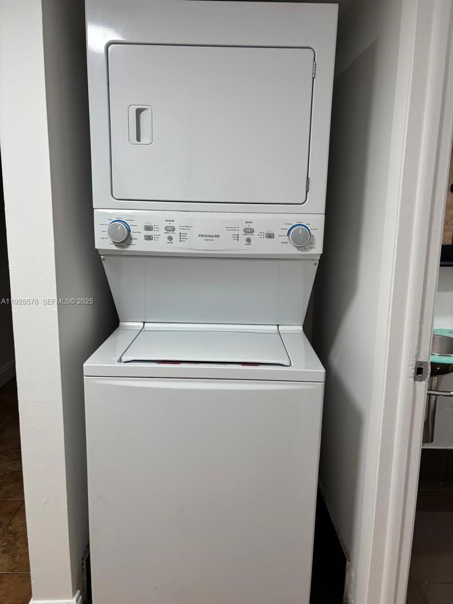 2000 Northwest 119th Street, Unit 904 Miami, FL 33167 - Photo 12 of 12