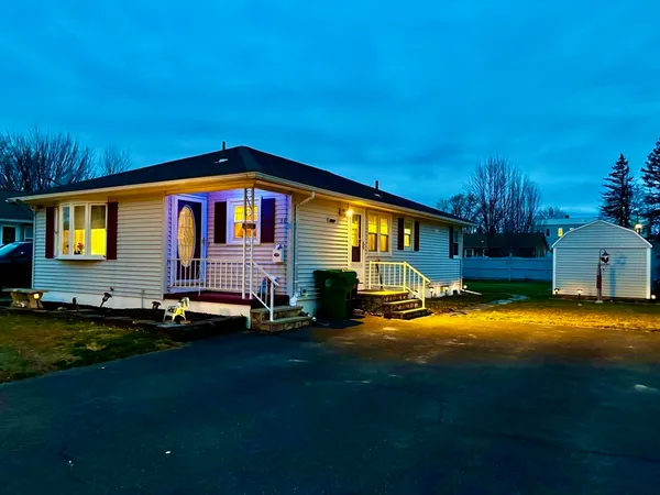 $320,000 | 30 Catherine Street, Chicopee, MA 01013