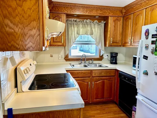 $320,000 | 30 Catherine Street, Chicopee, MA 01013