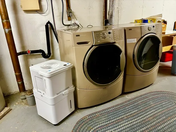 $320,000 | 30 Catherine Street, Chicopee, MA 01013