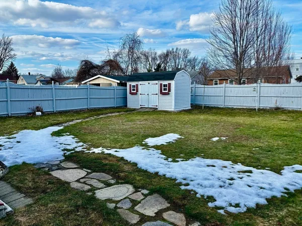 $320,000 | 30 Catherine Street, Chicopee, MA 01013