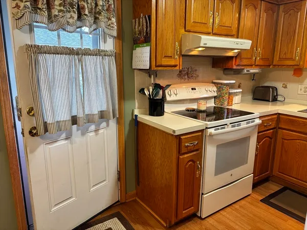 $320,000 | 30 Catherine Street, Chicopee, MA 01013