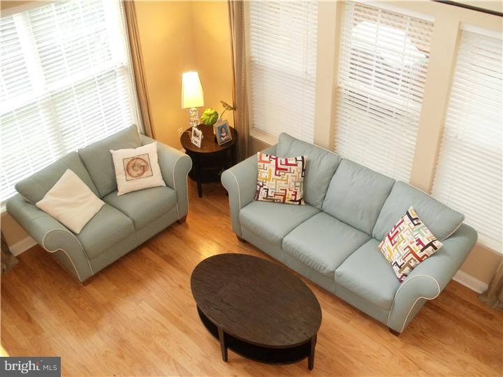 51 Warwick Road Princeton Junction, NJ 08550 - Photo 2 of 18 Living Room
