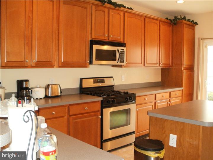 51 Warwick Road Princeton Junction, NJ 08550 - Photo 6 of 18 Kitchen
