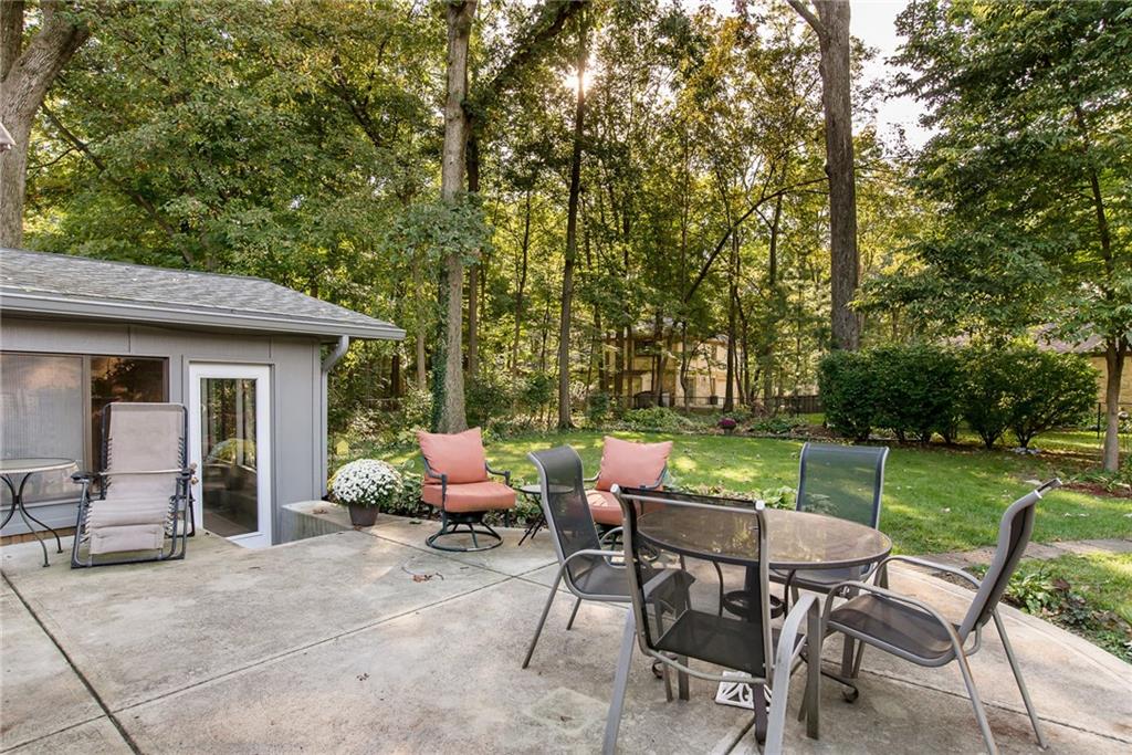 8950 Shagbark Road Indianapolis, IN 46260 - Photo 22 of 24 Gallery Image 22