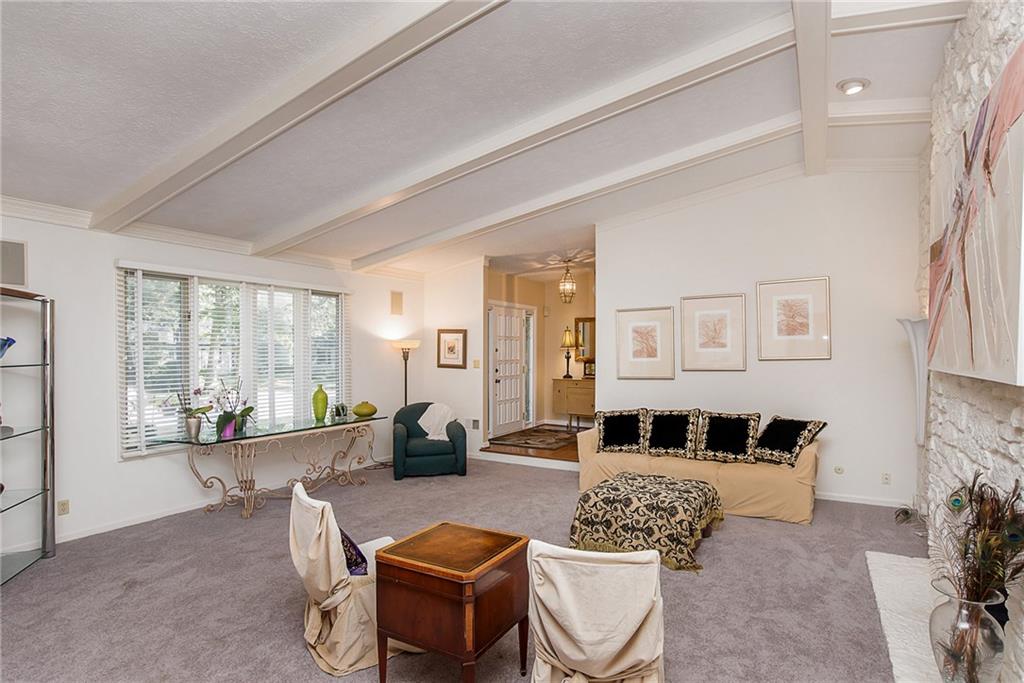 8950 Shagbark Road Indianapolis, IN 46260 - Photo 8 of 24 Gallery Image 8