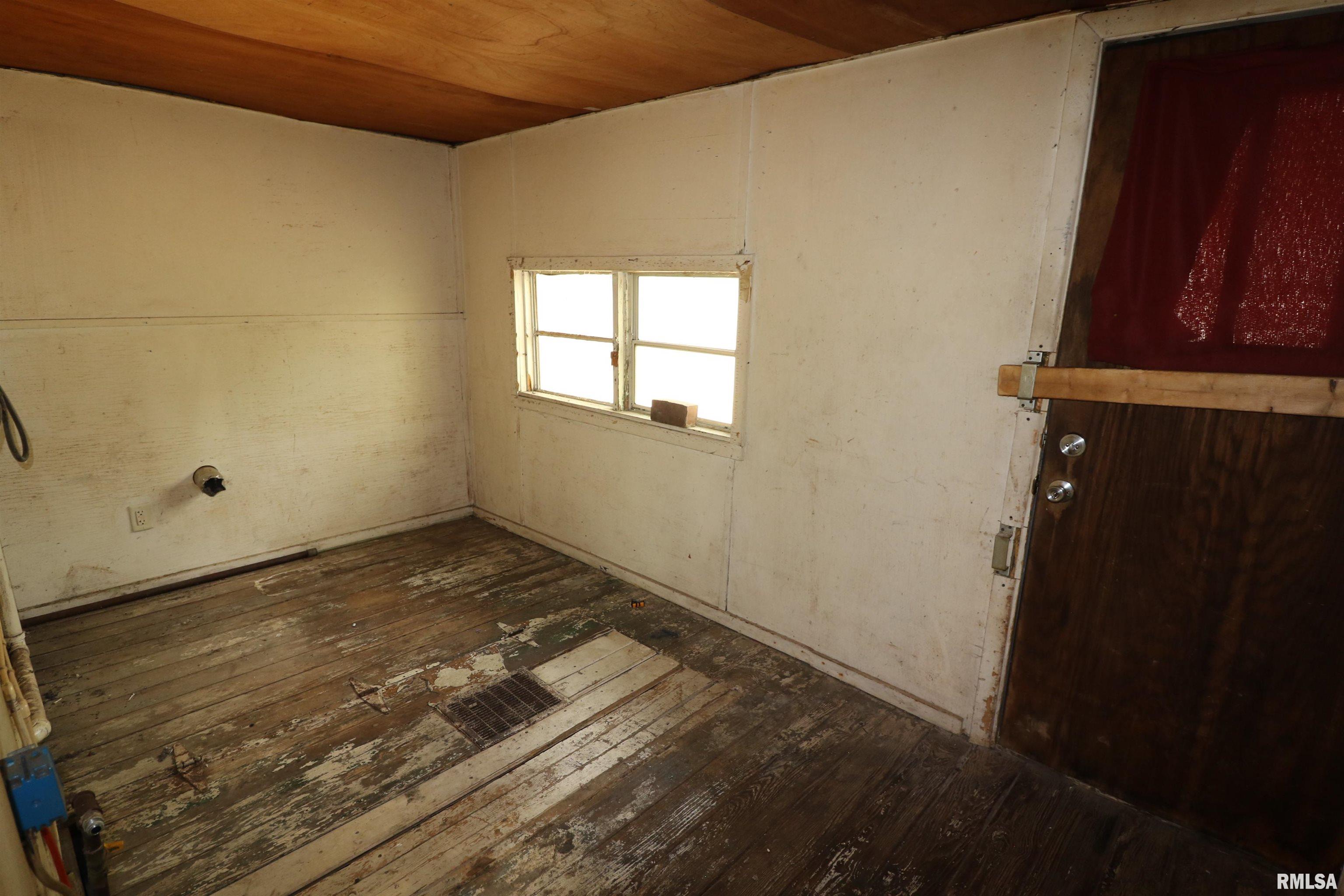 1710 North Machin Avenue Peoria, IL 61604 - Photo 12 of 17