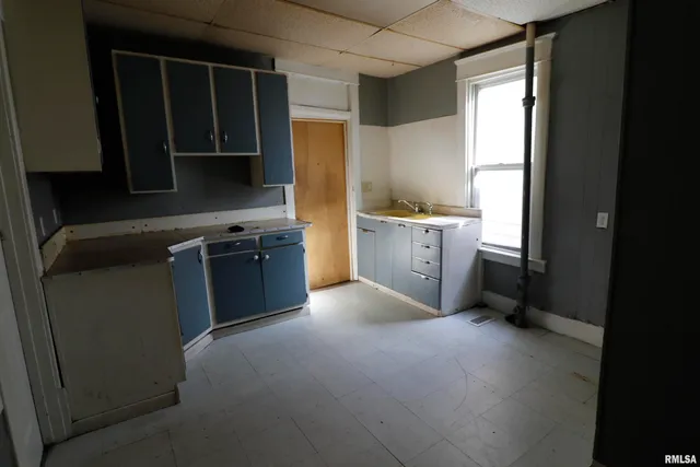 $35,000 | 1710 North Machin Avenue, Peoria, IL 61604