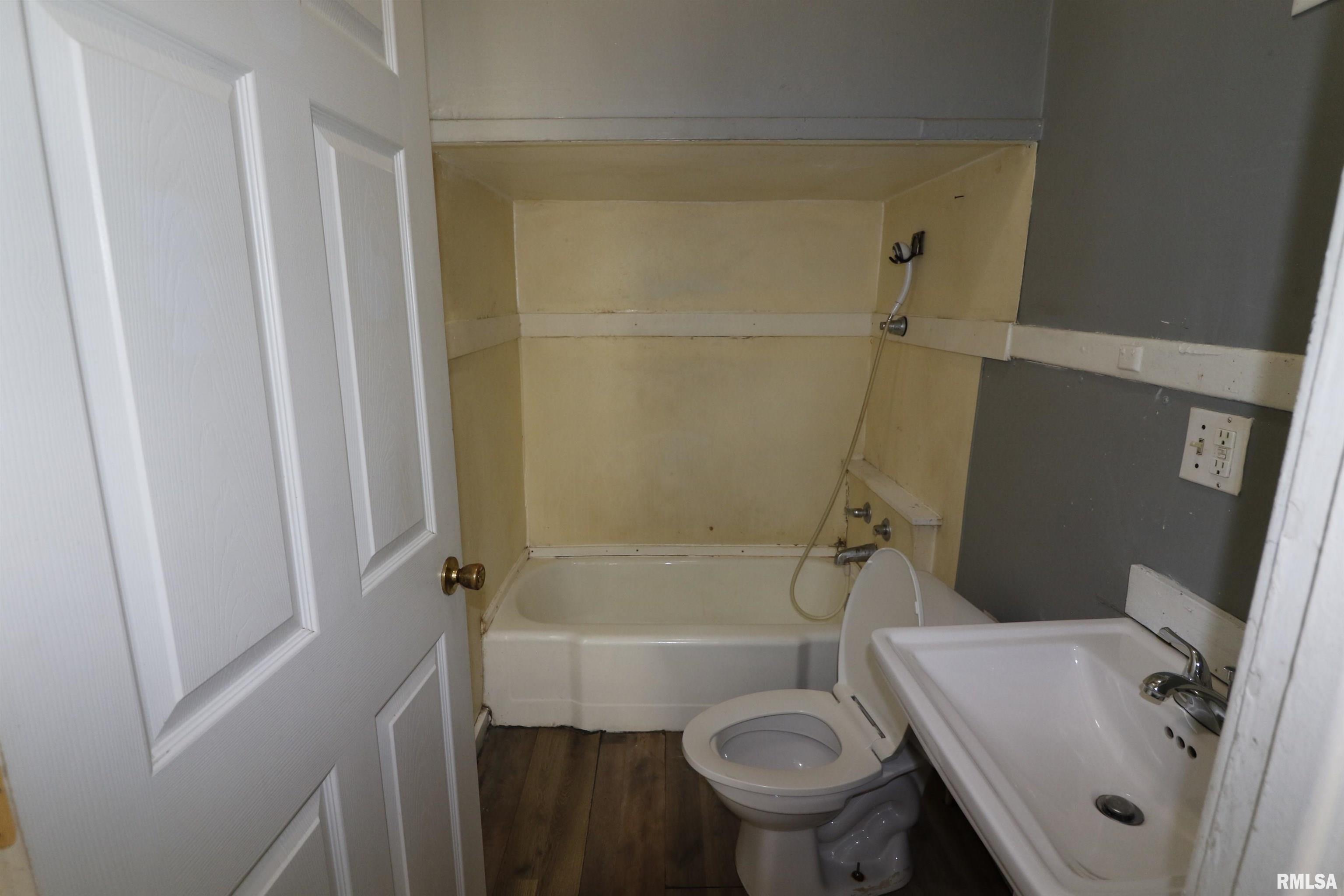 1710 North Machin Avenue Peoria, IL 61604 - Photo 7 of 17