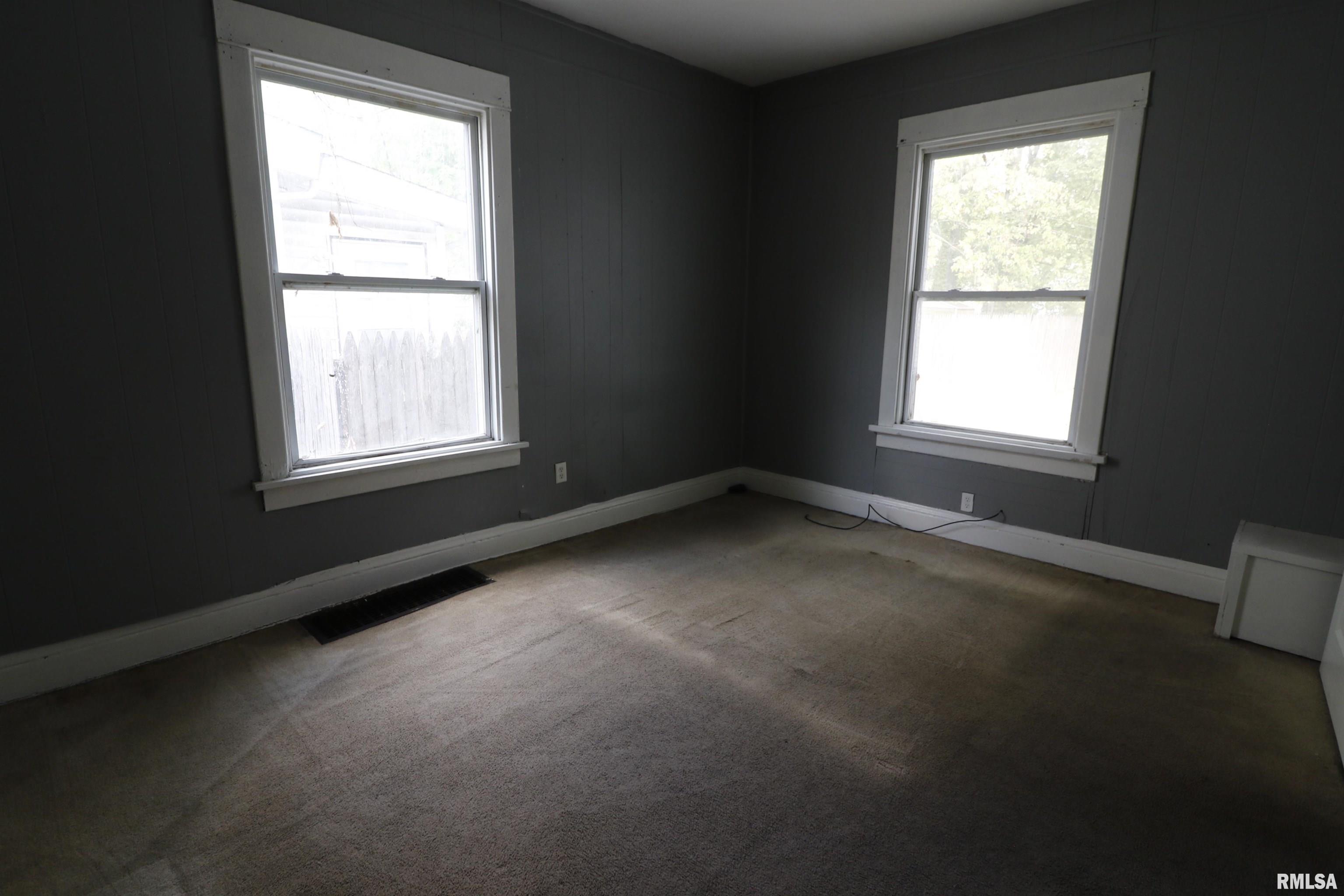 1710 North Machin Avenue Peoria, IL 61604 - Photo 9 of 17