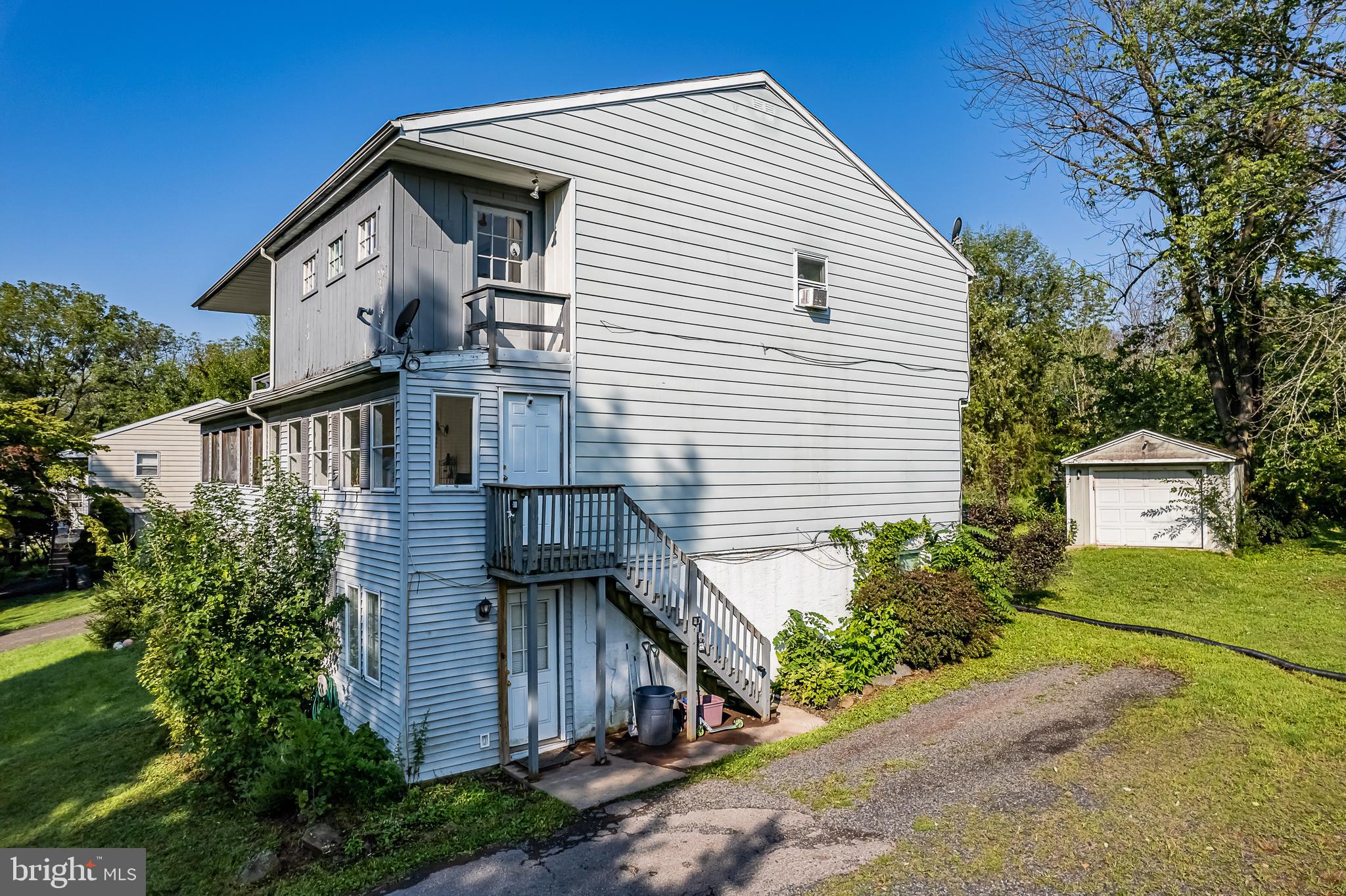 1393 North Valley Road Pottstown, PA 19464 - Photo 3 of 25 Single family home with In-law suite