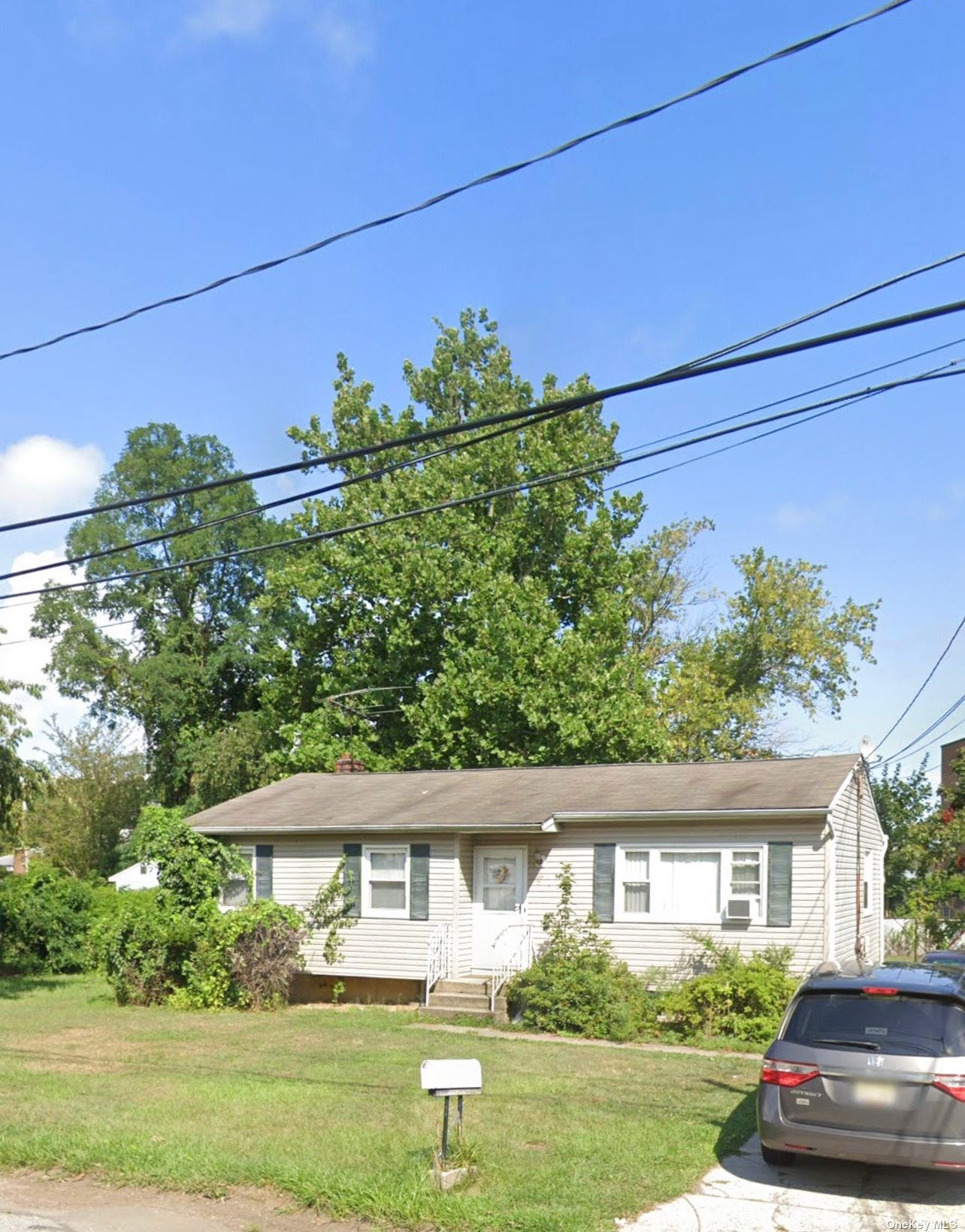160 Pacific Street Copiague, NY 11726 - Photo 1 of 1 Gallery Image 1