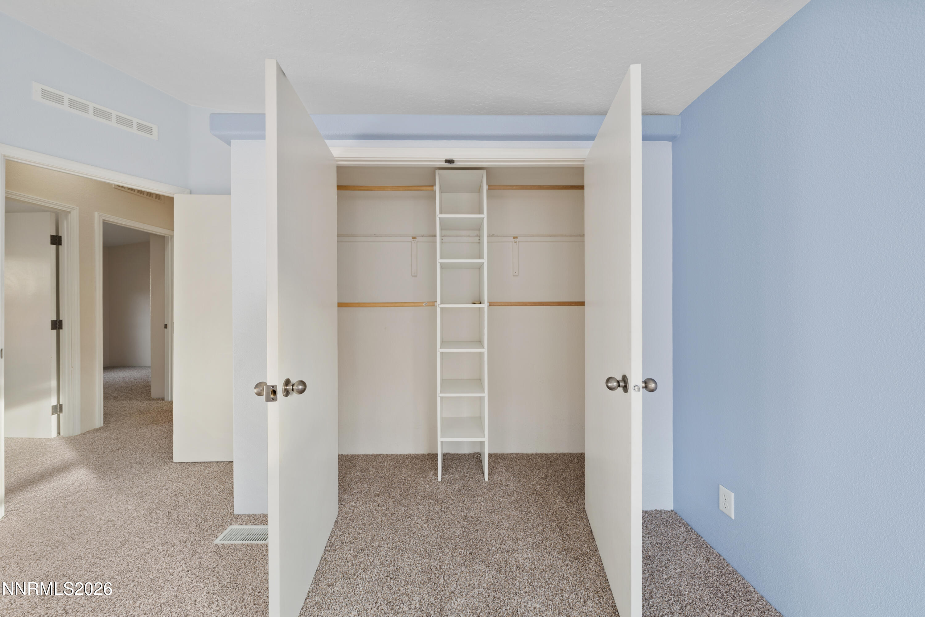 5277 Mt Dana Drive Reno, NV 89506 - Photo 17 of 49 a view of room with walk in closet and bathroom