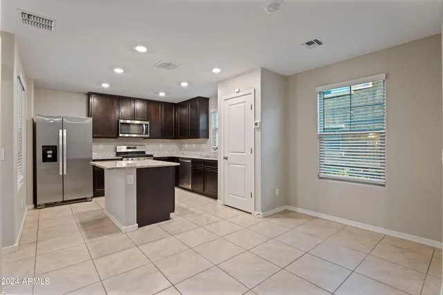 $410,000 | 3911 South 79th Lane, Phoenix, AZ 85043