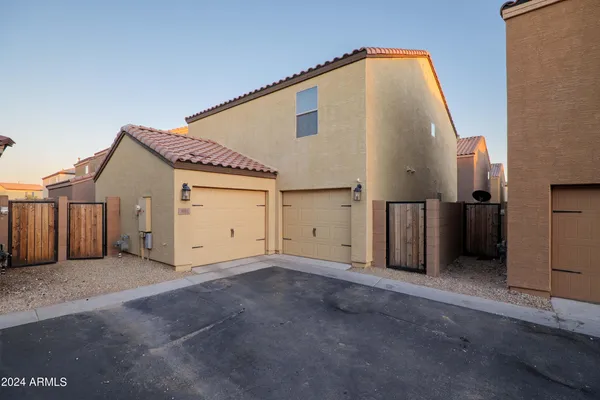 $410,000 | 3911 South 79th Lane, Phoenix, AZ 85043