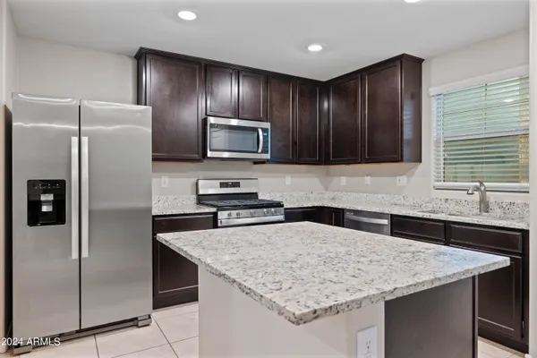 $410,000 | 3911 South 79th Lane, Phoenix, AZ 85043