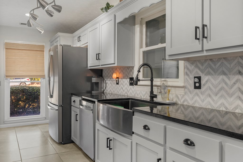 6701 Blackmon Road Columbus, GA 31909 - Photo 6 of 30 Gallery Image 6