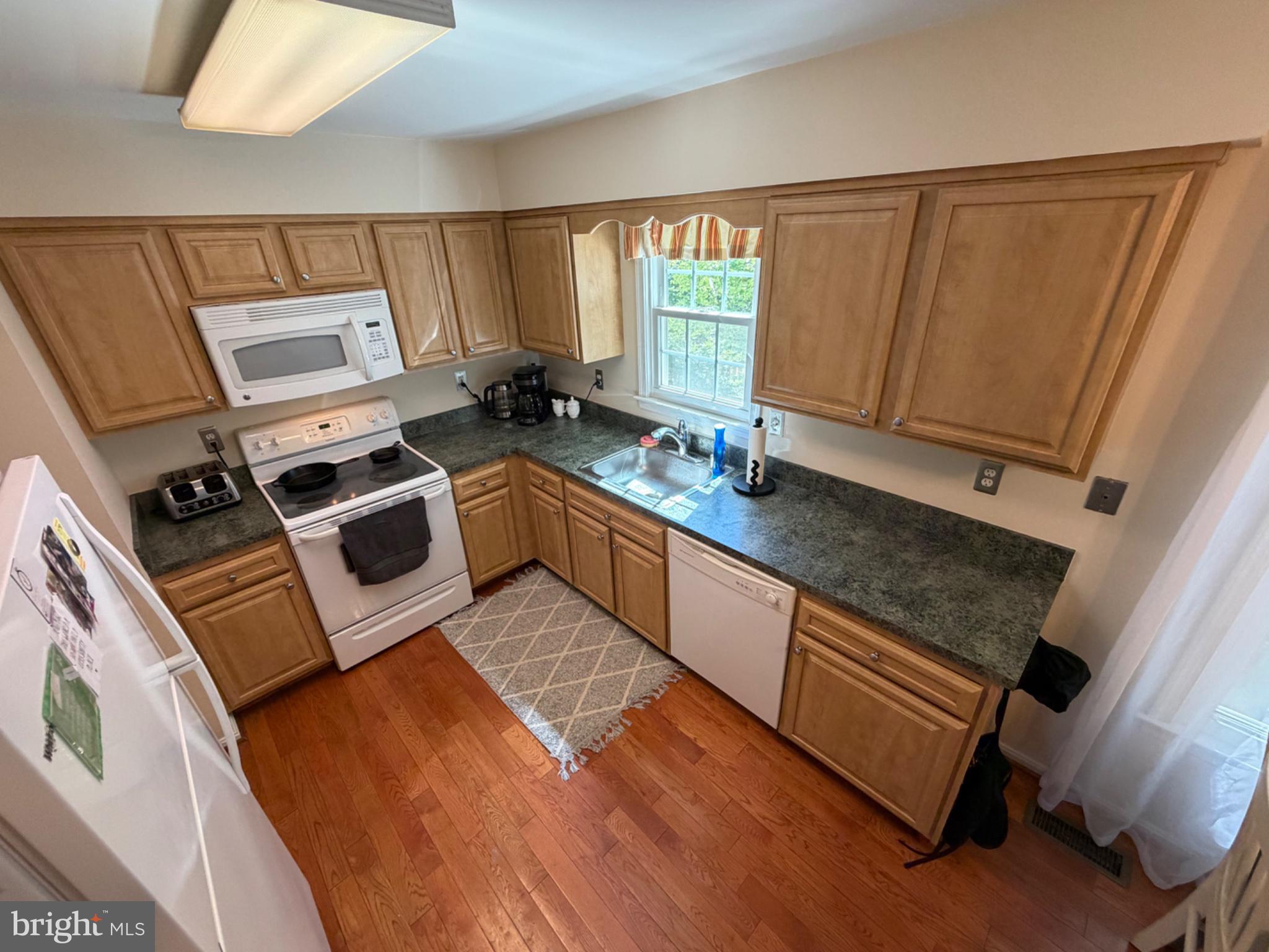 10313 Latney Road Fairfax, VA 22032 - Photo 14 of 45