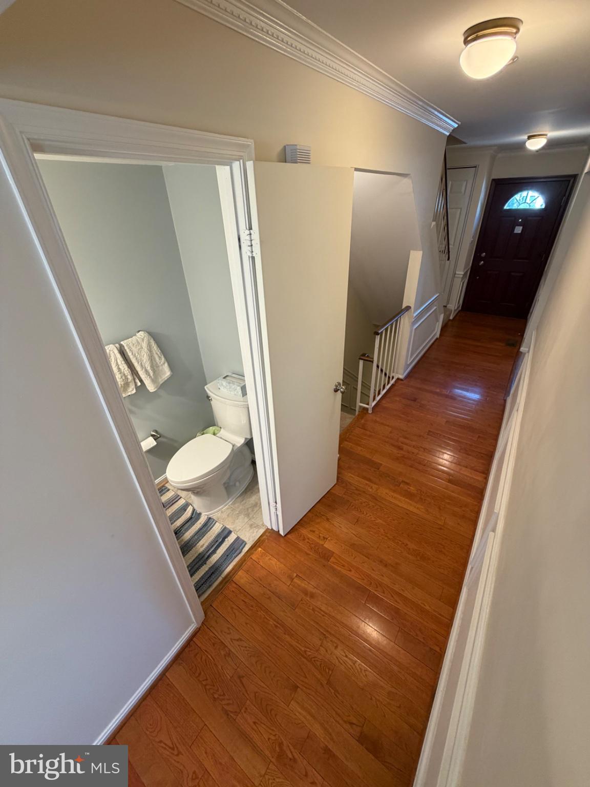 10313 Latney Road Fairfax, VA 22032 - Photo 5 of 45