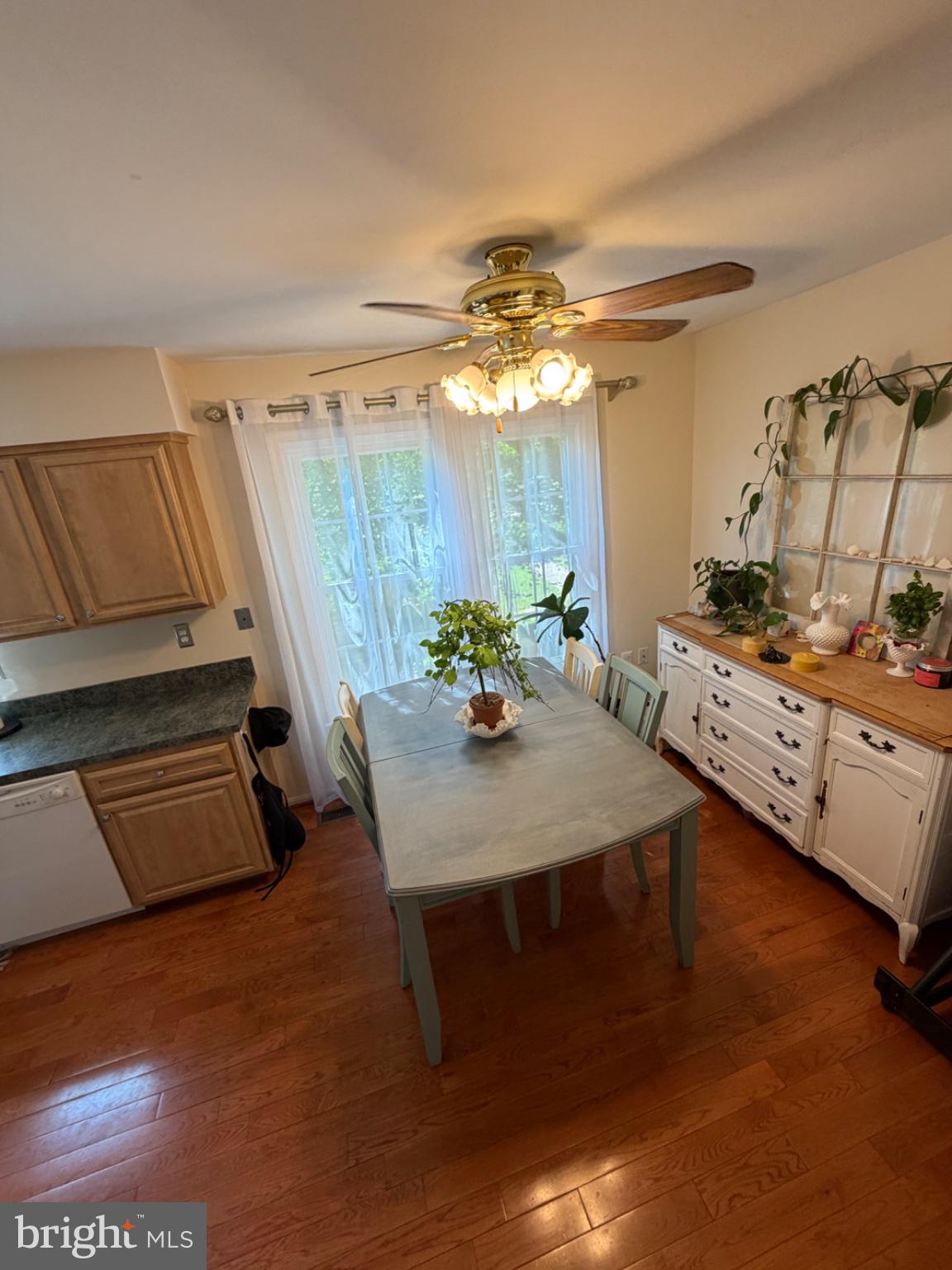 10313 Latney Road Fairfax, VA 22032 - Photo 7 of 45