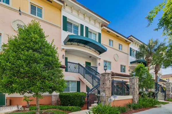 $184,900 | 9745 Touchton Road, Unit 527, Jacksonville, FL 32246