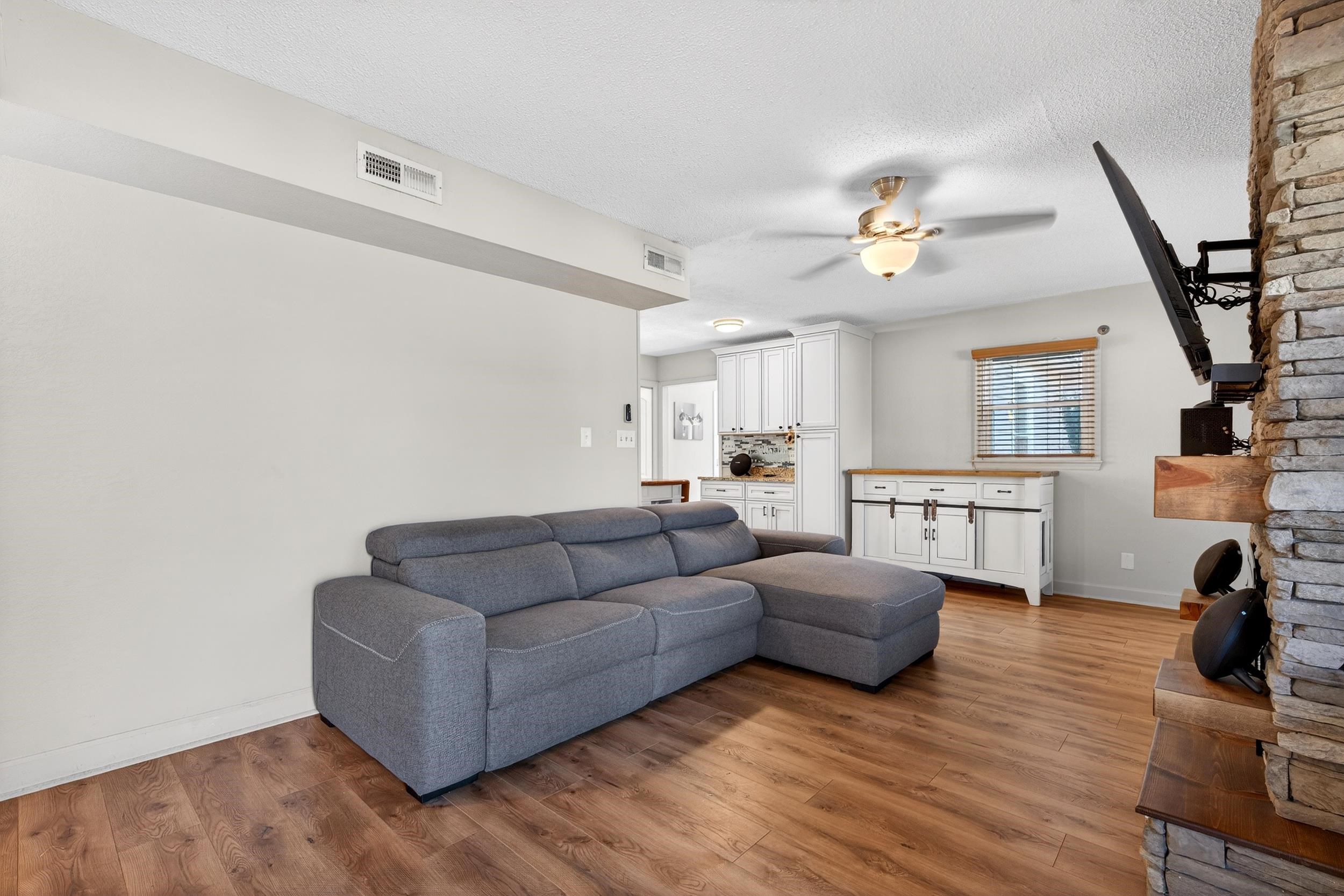 1012 Berry Drive Boiling Springs, SC 29316 - Photo 5 of 34