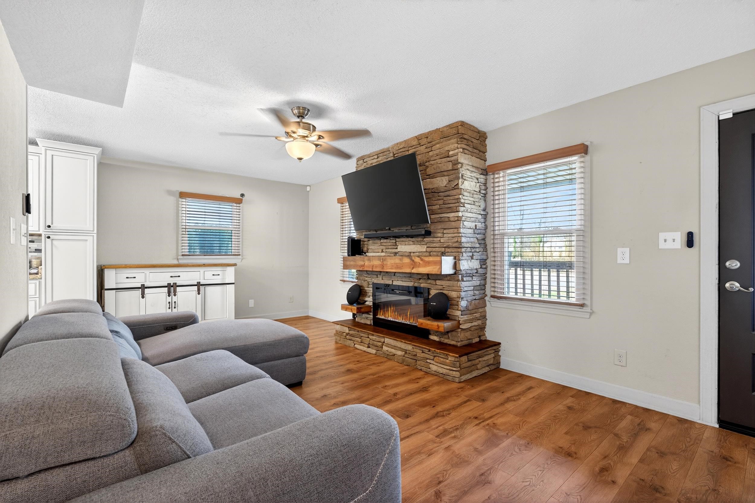 1012 Berry Drive Boiling Springs, SC 29316 - Photo 7 of 34