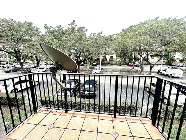 $205,000 | 8550 Southwest 109th Avenue, Unit 5217, Miami, FL 33173