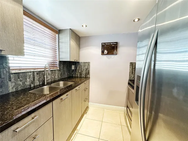 $205,000 | 8550 Southwest 109th Avenue, Unit 5217, Miami, FL 33173