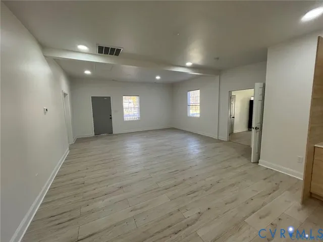 a view of livingroom and window