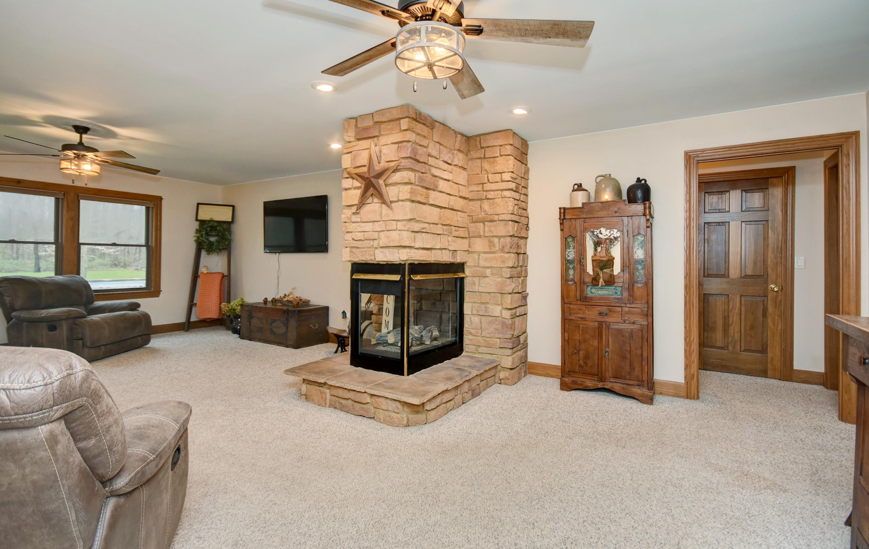 Living Room (10)