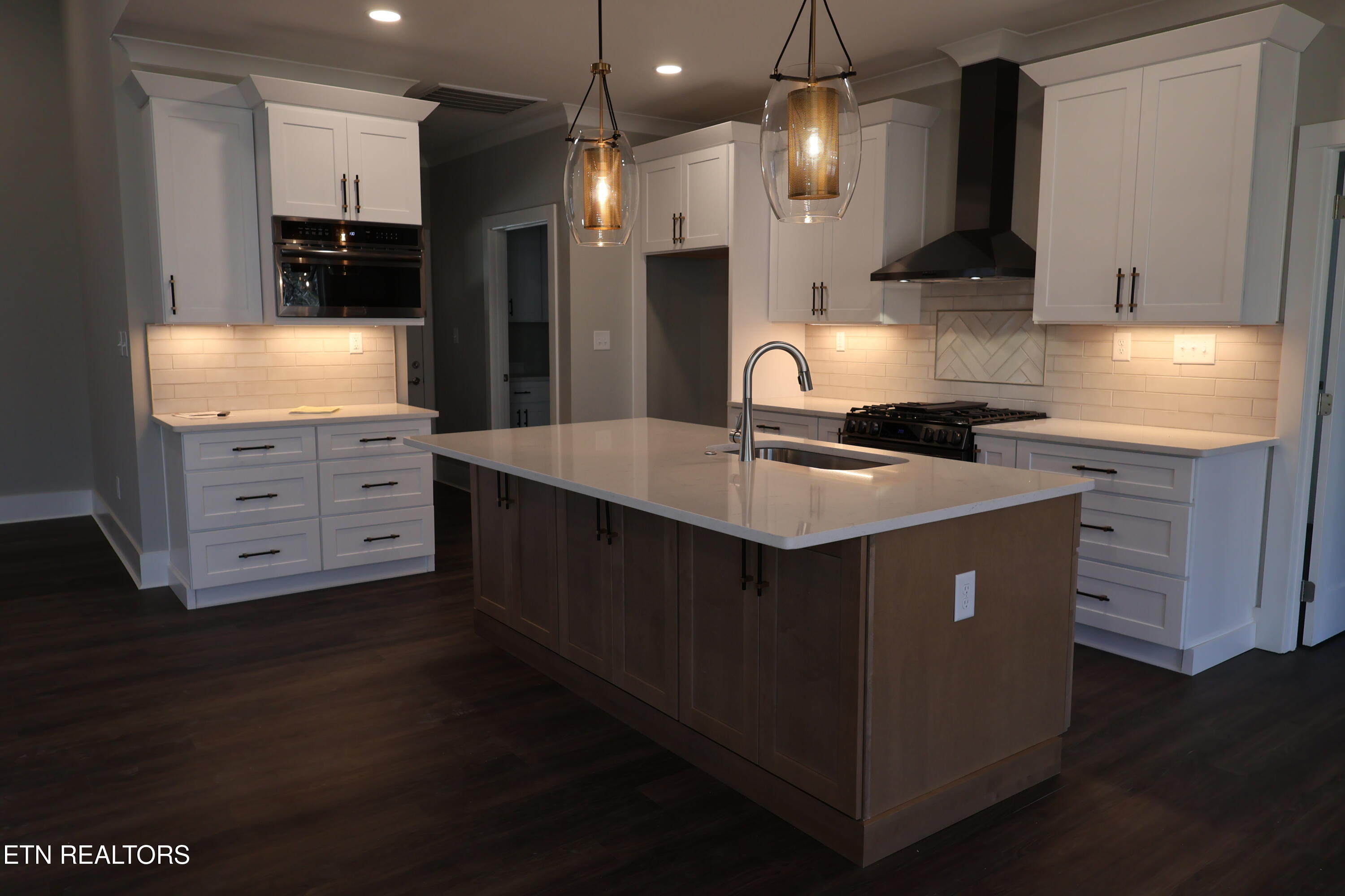 301 Seminole Trace Loudon, TN 37774 - Photo 15 of 48 IMG_0040