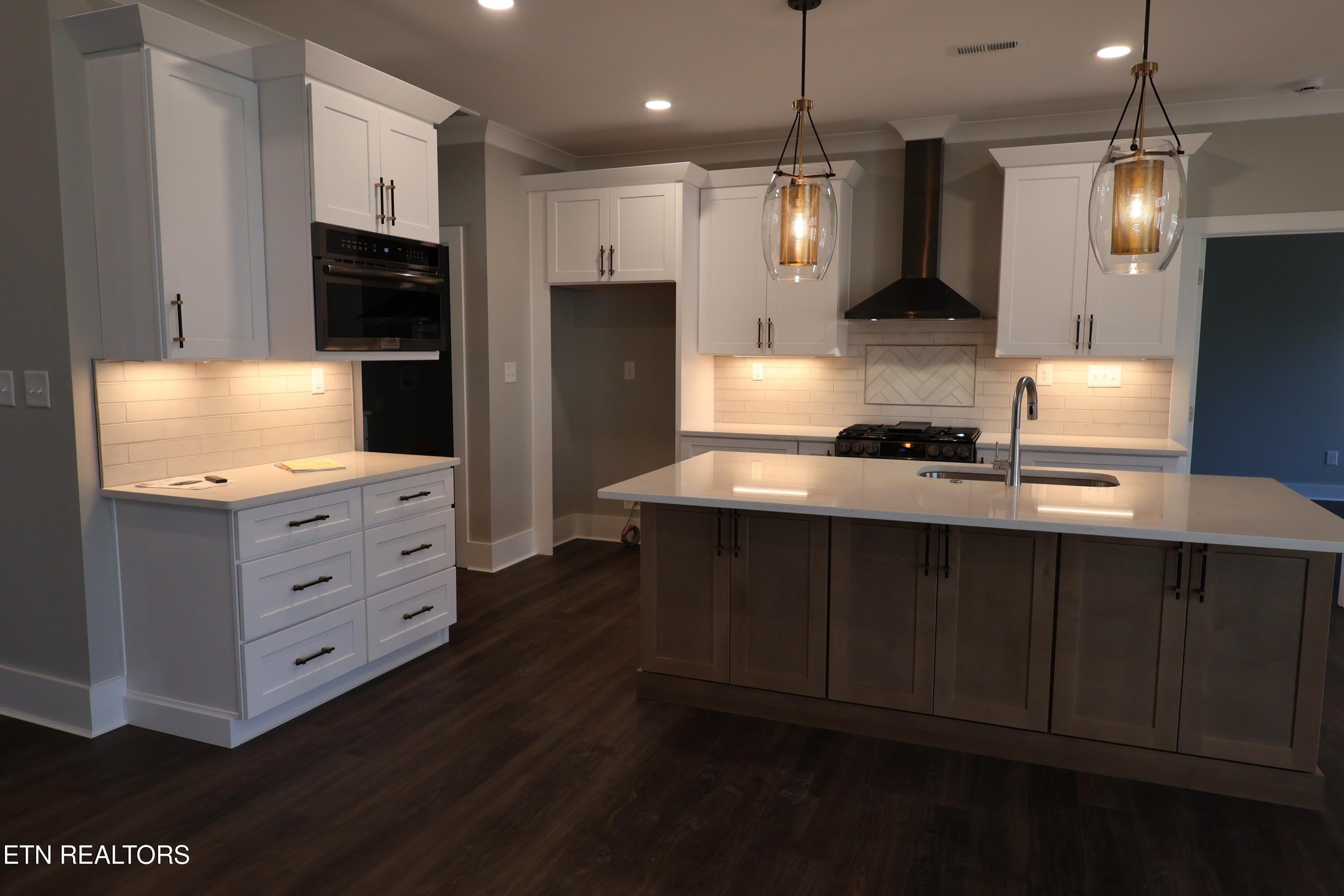 301 Seminole Trace Loudon, TN 37774 - Photo 16 of 48 IMG_0041