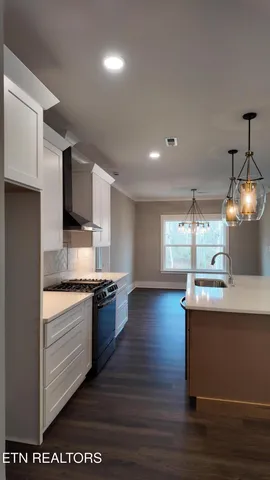 $749,900 | 301 Seminole Trace, Loudon, TN 37774