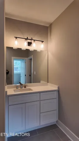 $749,900 | 301 Seminole Trace, Loudon, TN 37774