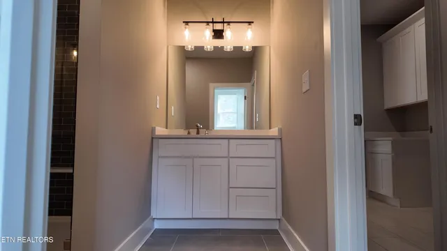 $749,900 | 301 Seminole Trace, Loudon, TN 37774