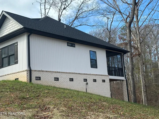 $749,900 | 301 Seminole Trace, Loudon, TN 37774