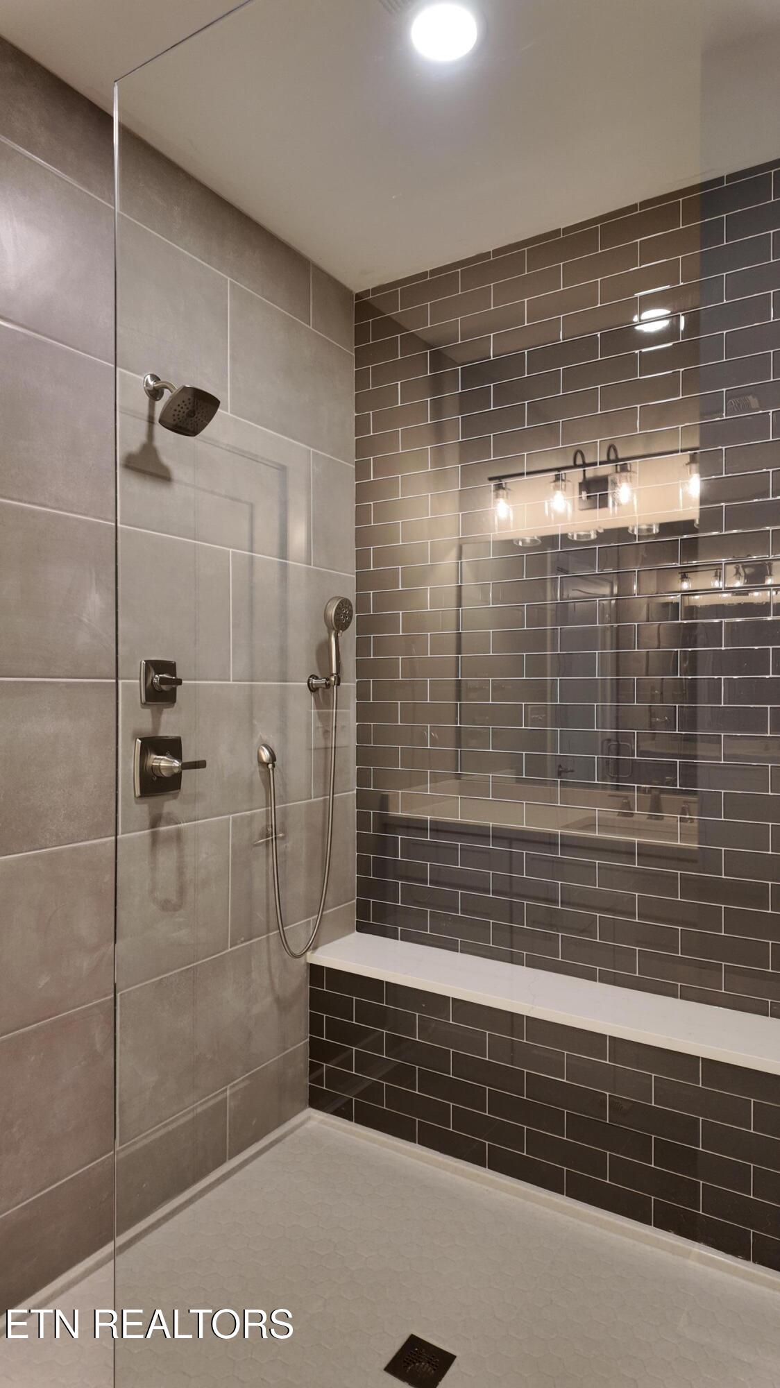 301 Seminole Trace Loudon, TN 37774 - Photo 31 of 48 DJI_20251206110645_0104_D