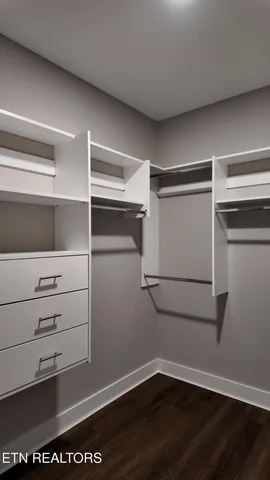 $749,900 | 301 Seminole Trace, Loudon, TN 37774