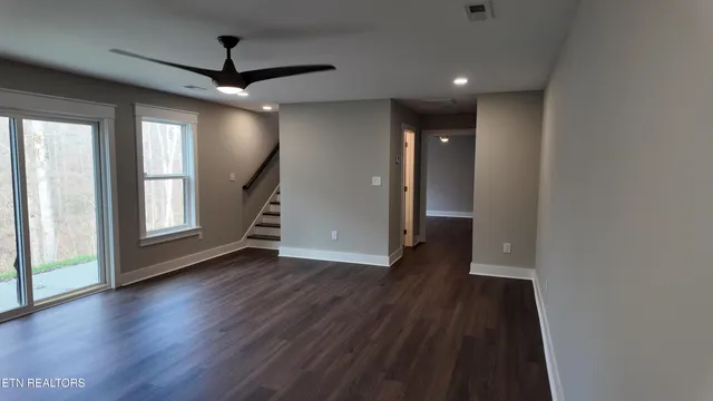 $749,900 | 301 Seminole Trace, Loudon, TN 37774