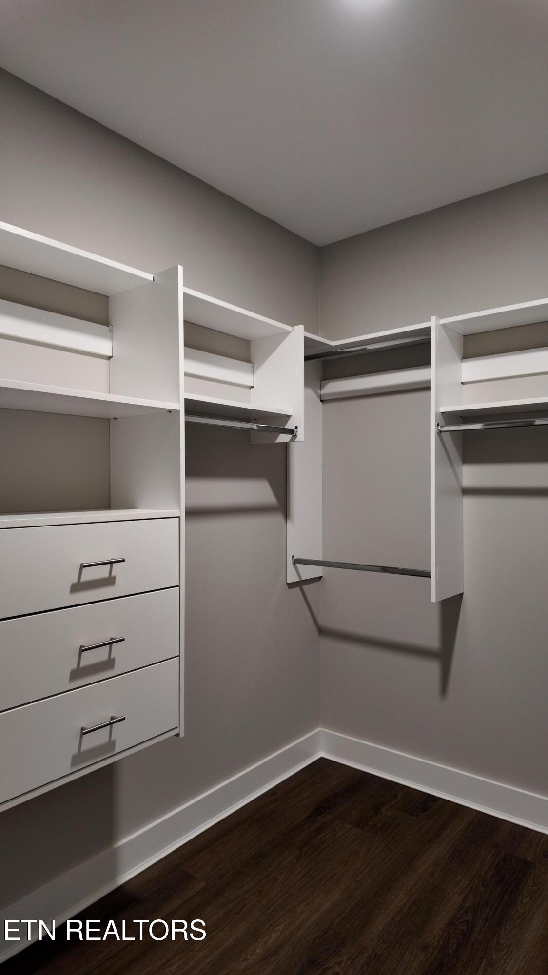 301 Seminole Trace Loudon, TN 37774 - Photo 37 of 48 DJI_20251206110725_0106_D