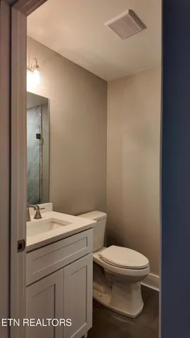 $749,900 | 301 Seminole Trace, Loudon, TN 37774