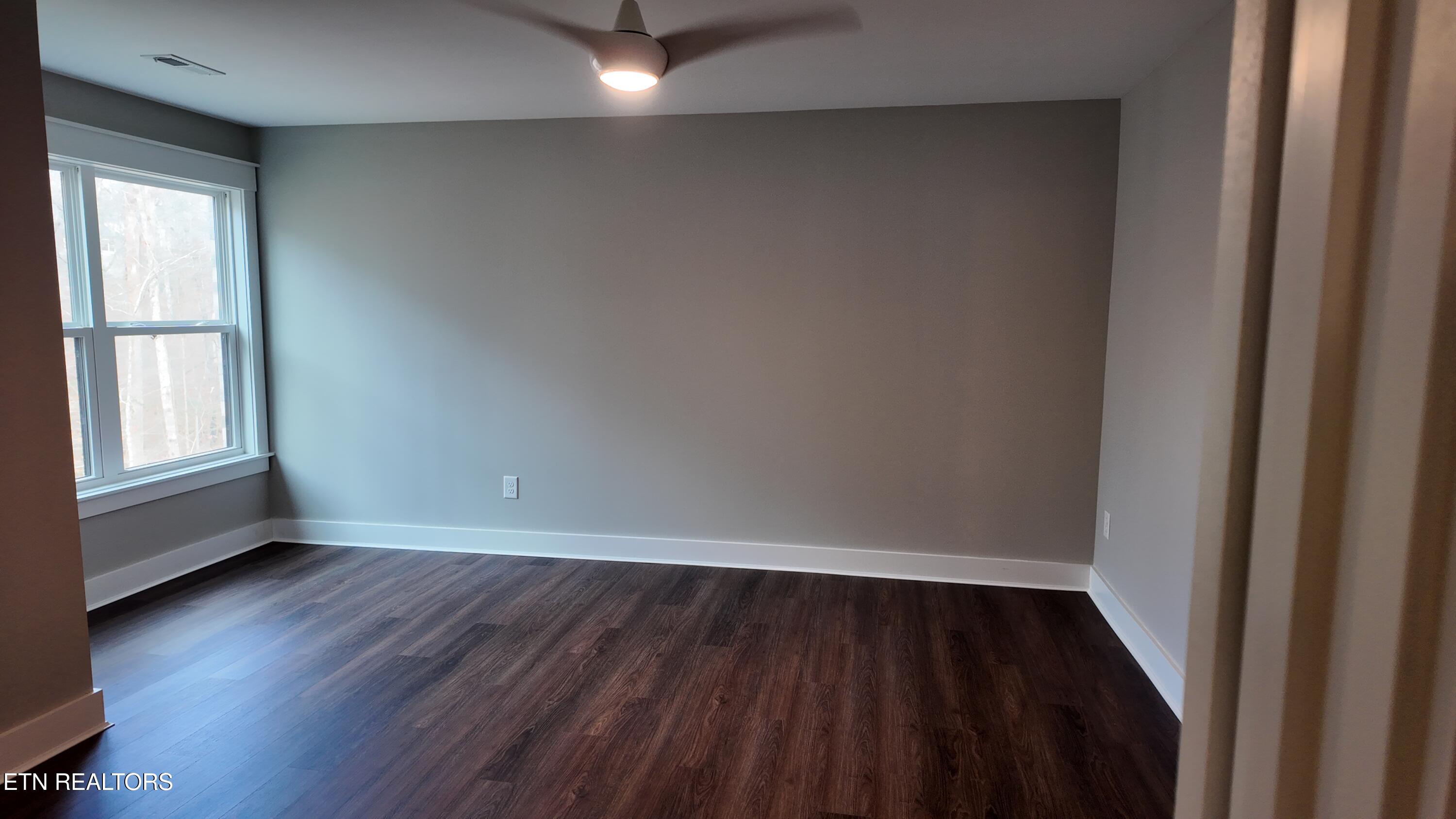 301 Seminole Trace Loudon, TN 37774 - Photo 43 of 48 DJI_20251206110419_0094_D