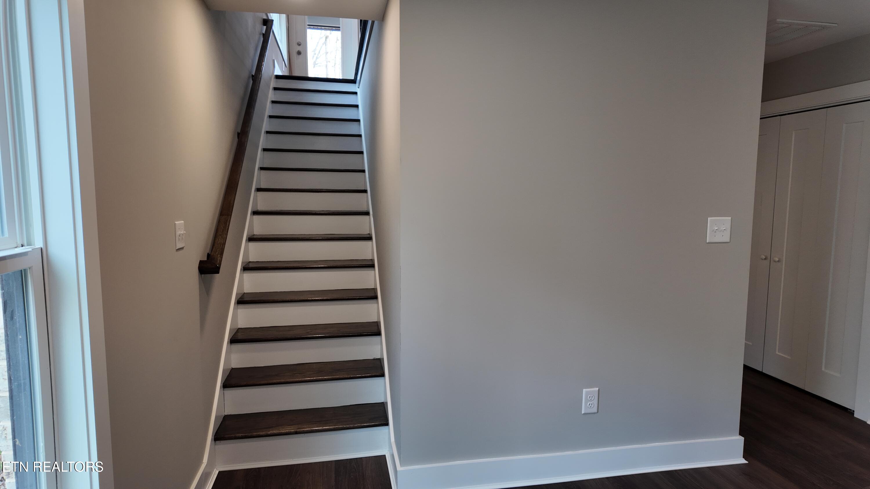 301 Seminole Trace Loudon, TN 37774 - Photo 46 of 48 DJI_20251206110351_0092_D