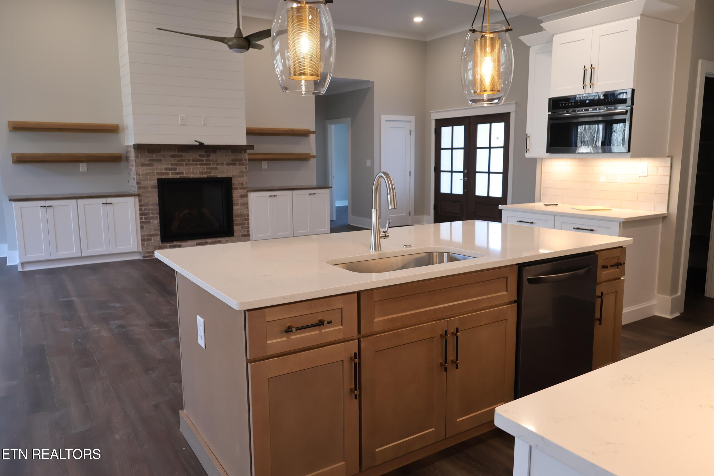 301 Seminole Trace Loudon, TN 37774 - Photo 7 of 48 IMG_0051