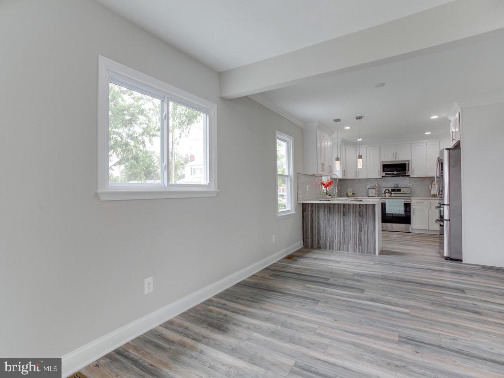 21 Homeland Road Pasadena, MD 21122 - Photo 17 of 41 Gallery Image 17