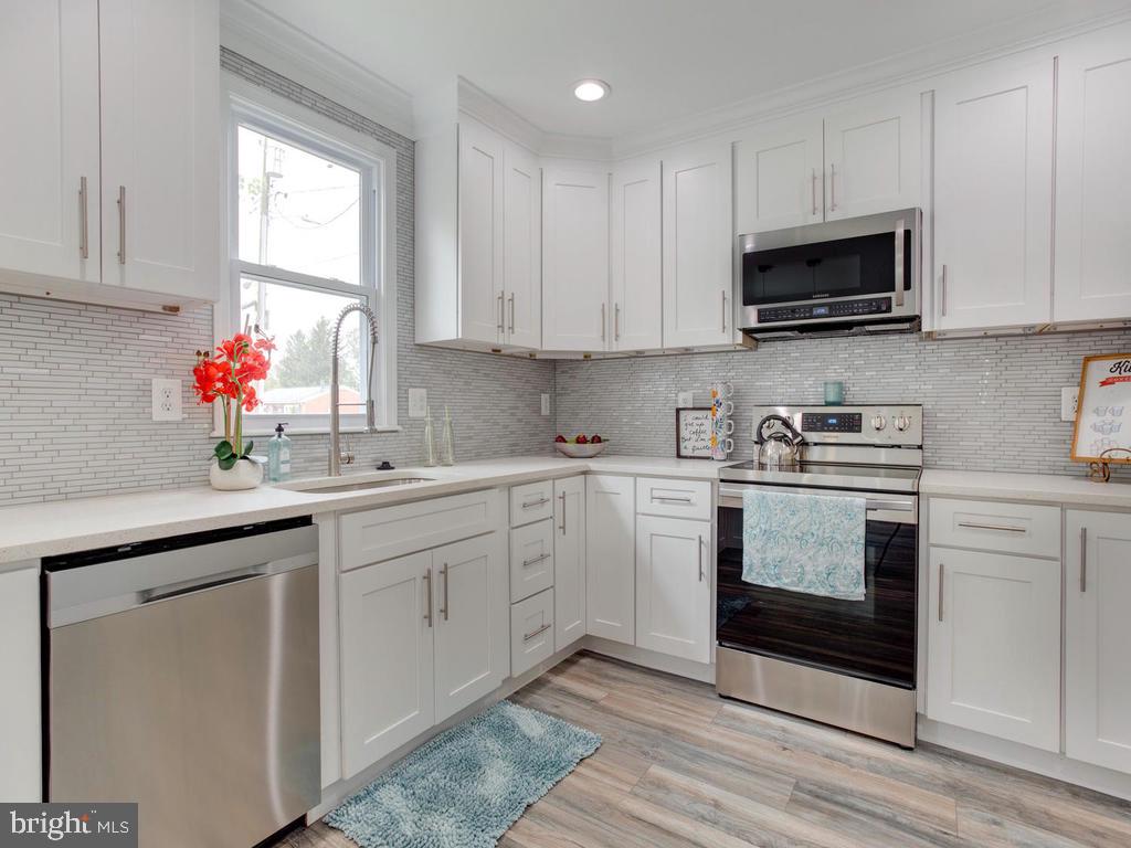 21 Homeland Road Pasadena, MD 21122 - Photo 20 of 41 Gallery Image 20